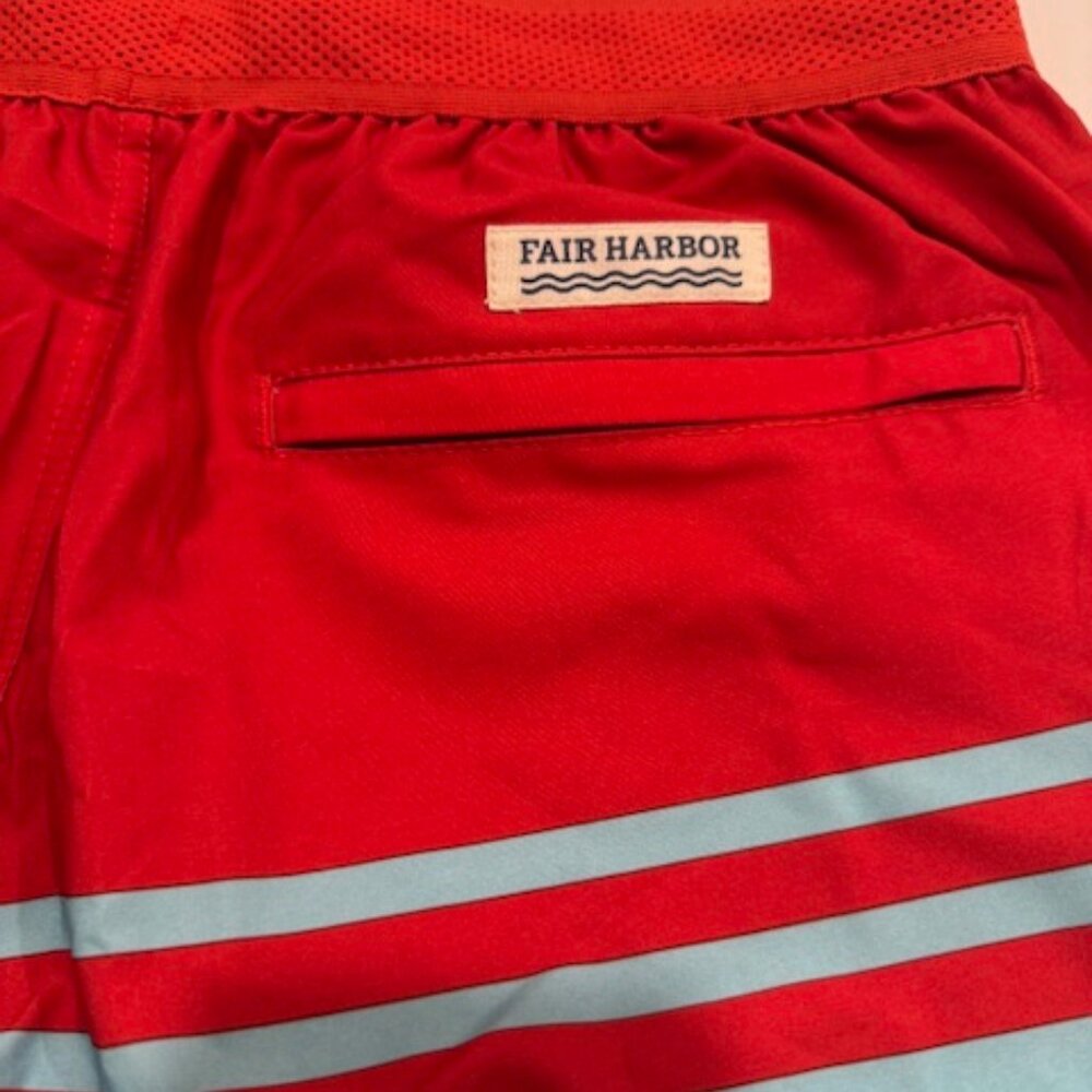 Fair Harbor Swim Trunks – Men’s Size Medium
